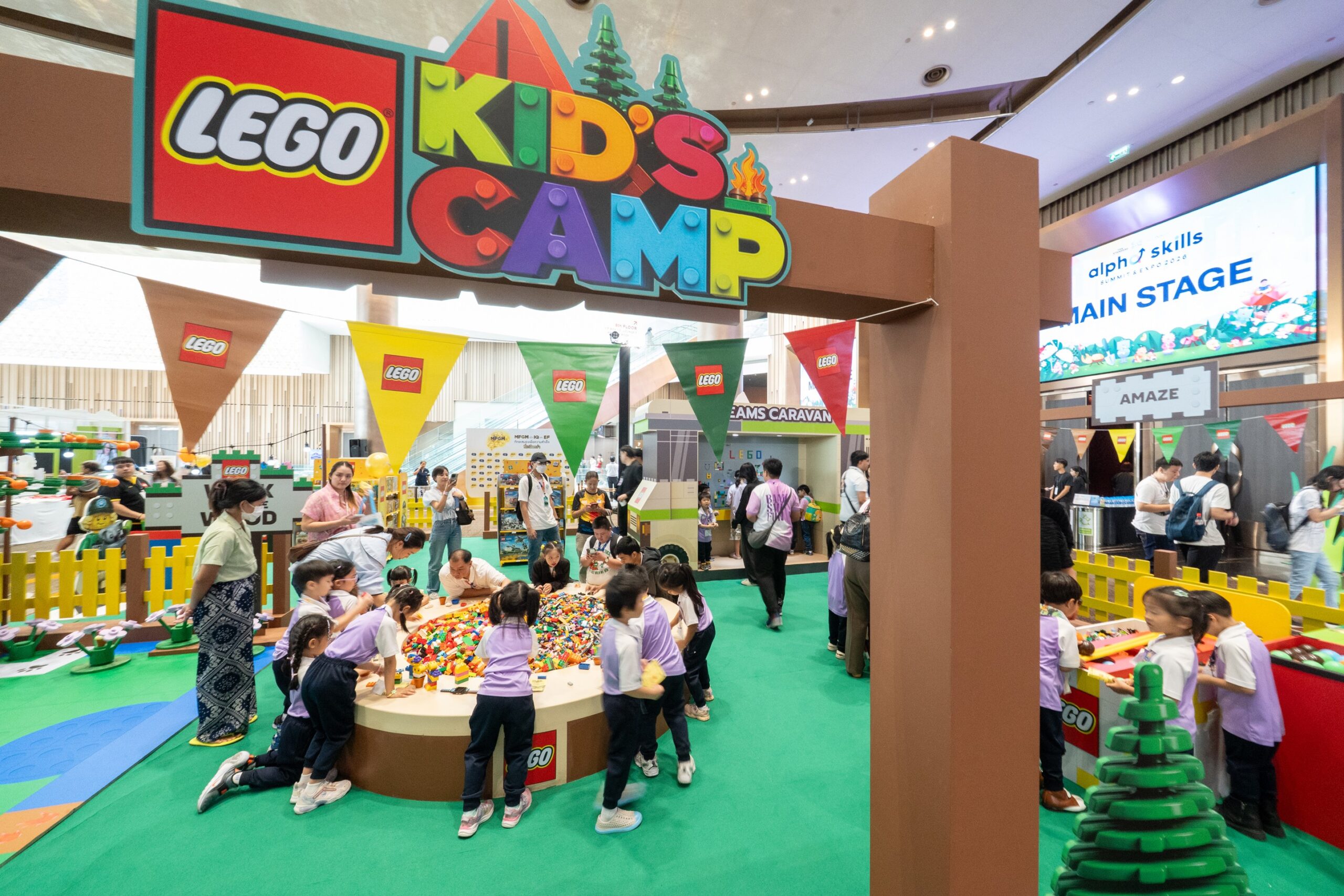 ไอคอนสยาม ร่วมกับ THE STANDARD และ ซูเปอร์จิ๋วเปิดฉาก Alpha Skills Summit & Expo 2026 : Growing Togetherชวนพ่อแม่และ Gen Alpha ร่วมสัมผัสประสบการณ์เรียนรู้ เสริมศักยภาพเพื่ออนาคต